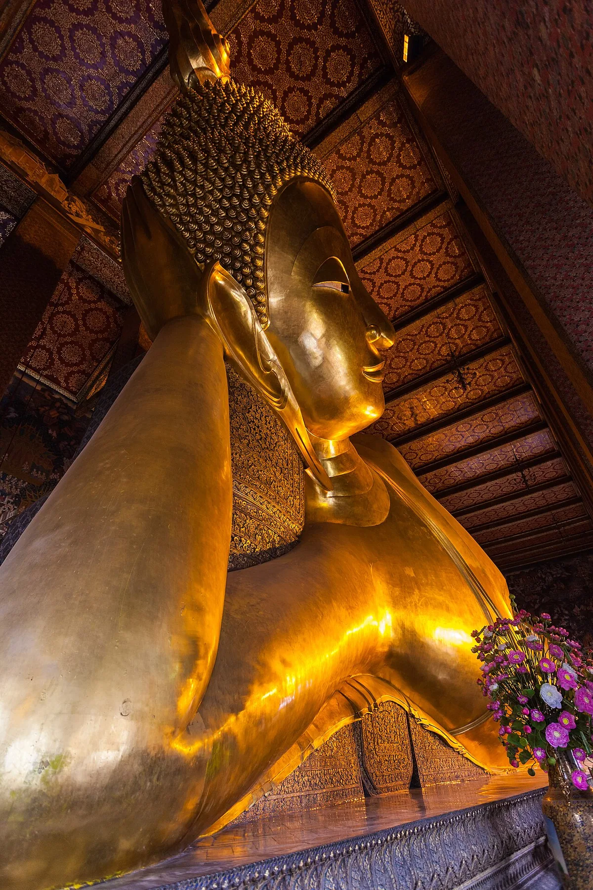 Wat Pho — Wikimedia Commons image