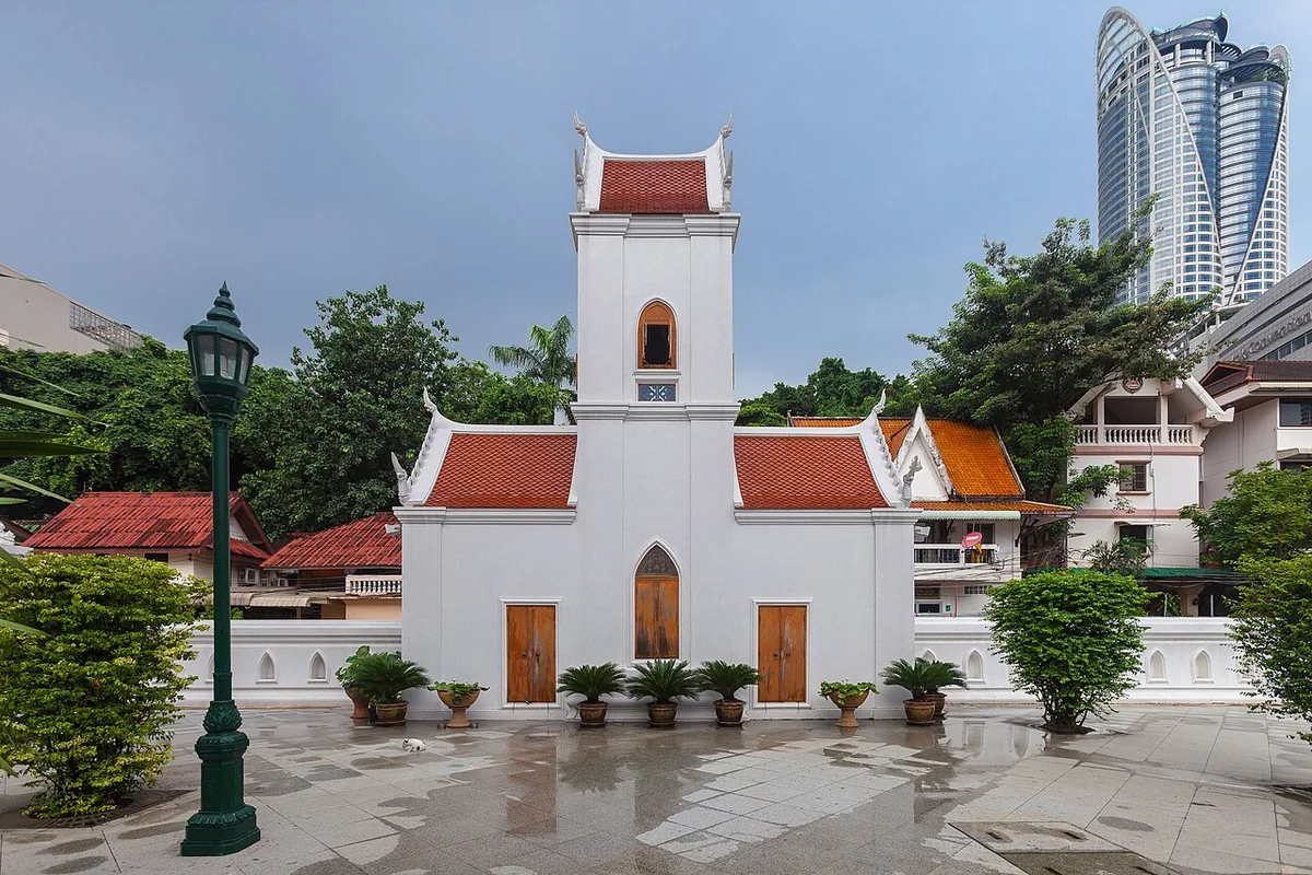 Wat Pathum Wanaram — Wikimedia Commons image