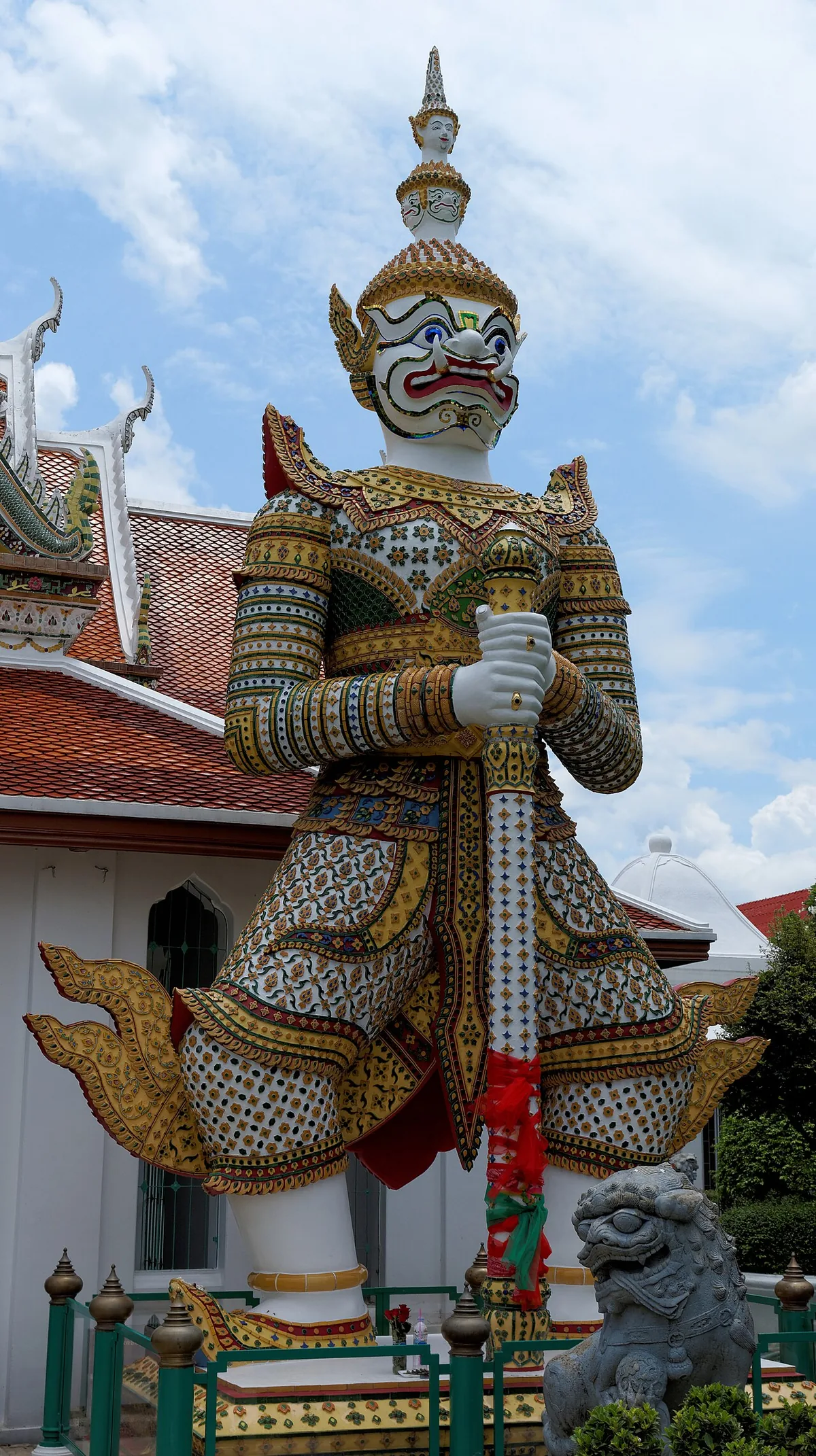 Wat Arun — Wikimedia Commons image