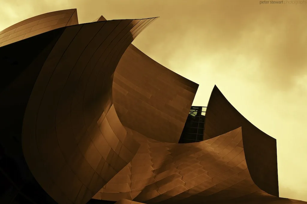 Walt Disney Concert Hall — Wikimedia Commons image