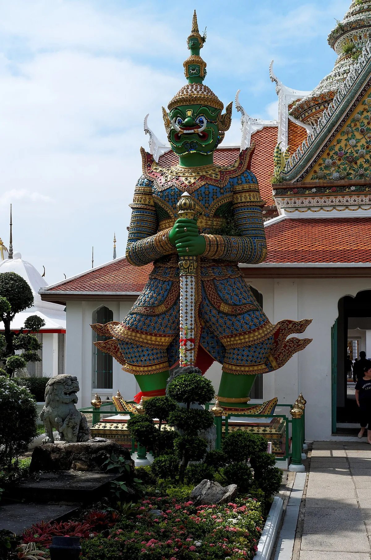 Wat Arun — Wikimedia Commons image