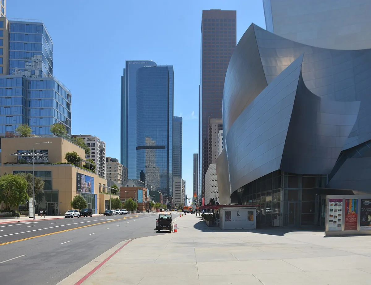 Walt Disney Concert Hall — Wikimedia Commons image